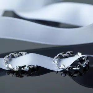 Ring in 18K White Gold - Ruban Collection - Photo 3
